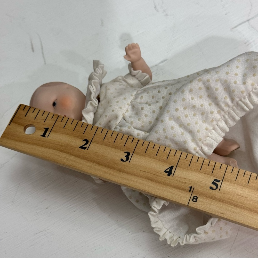 Vintage Jointed Bisque Baby Doll with Handmade Bonnet and Clothes Made in Taiwan - Picture 14 of 14